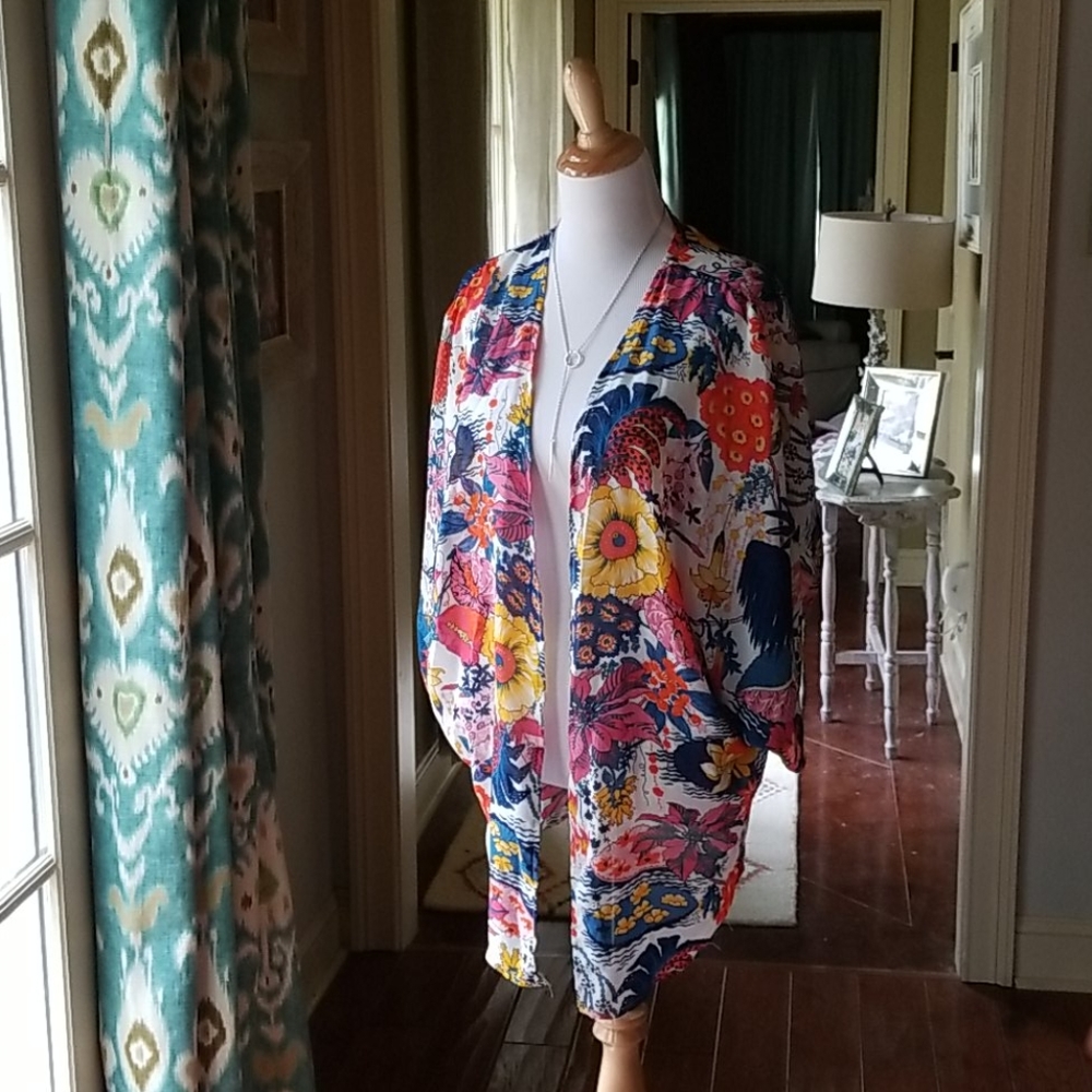 Boutique kimono NWOT